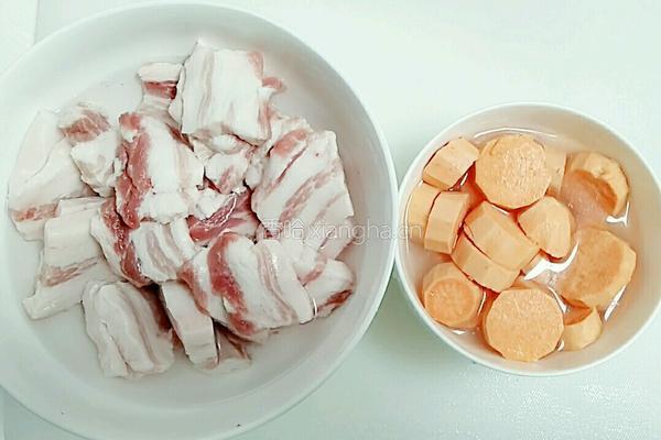 粉蒸肉的做法图解2