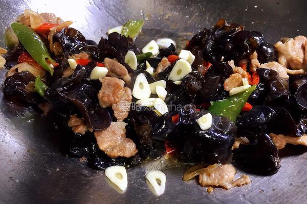 辣椒炒木耳的做法图解8