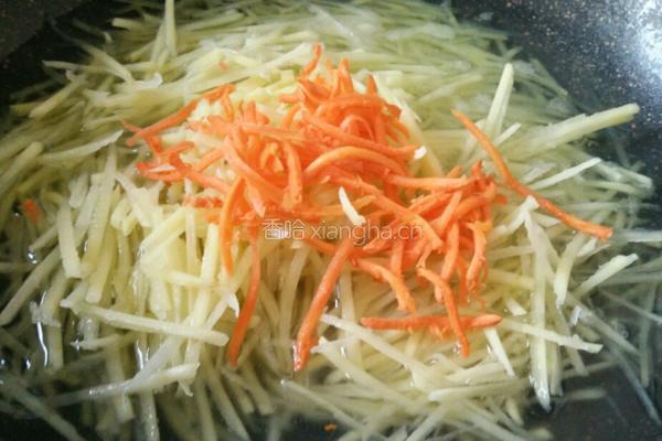 鱼香土豆丝的做法图解1