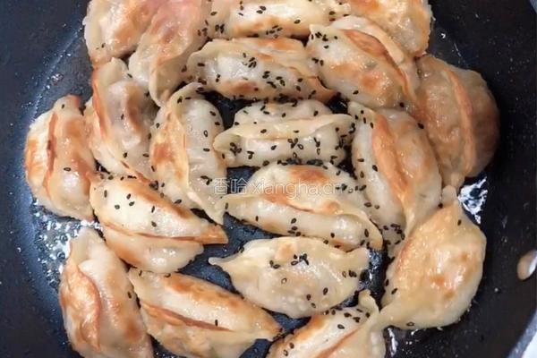 香煎饺子的做法图解5