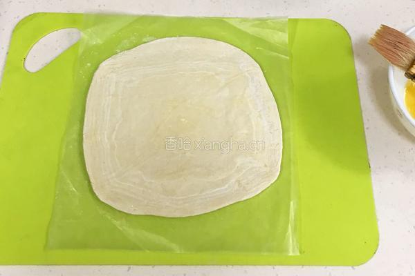 香肠飞饼卷的做法图解3