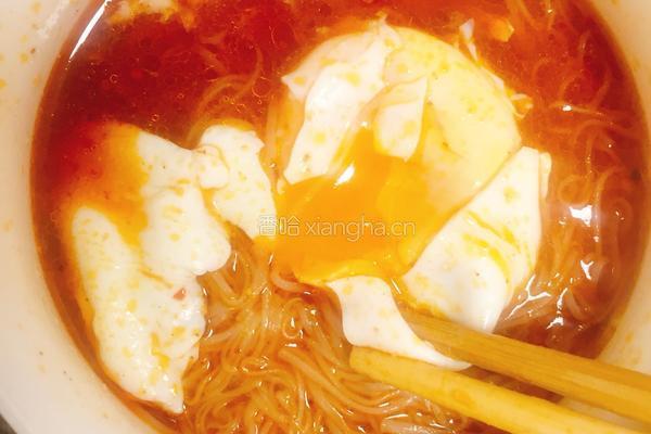 红油溏心蛋龙须面的做法图解4