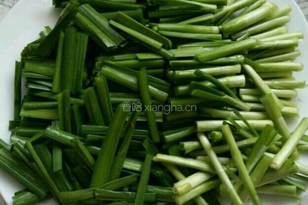韭菜炒鸡蛋的做法图解1