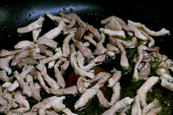 肉丝炒韭菜的做法图解4