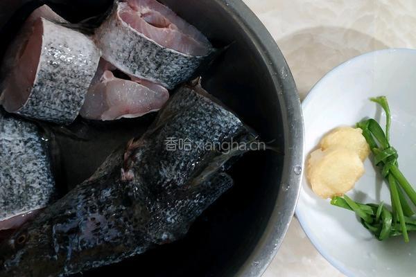 黑鱼豆腐汤的做法图解1