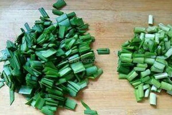 虾皮蛋花韭菜汤的做法图解3