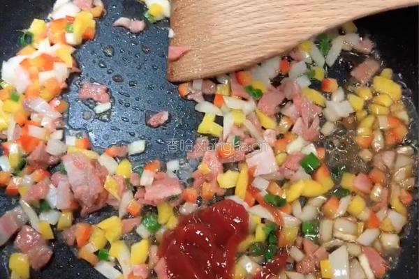 薯条蛋包饭（薯条蛋包培根炒饭）的做法图解7