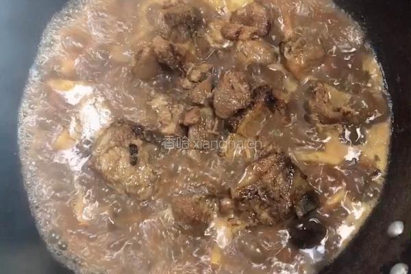 芋头香菇烧排骨的做法图解6