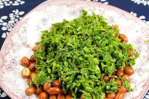香椿芽拌花生米的做法图解4
