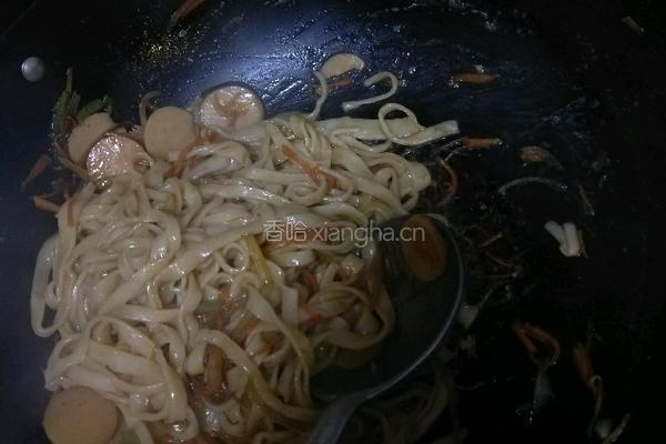 火腿炒面的做法图解6