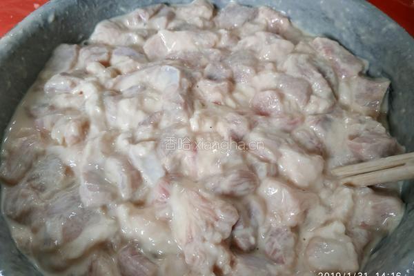 炸酥肉的做法图解2