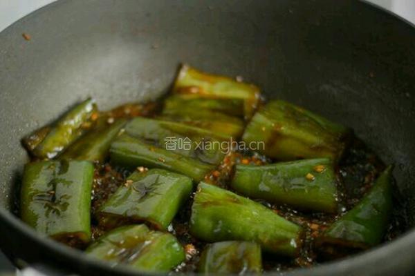 生煎虎皮辣椒的做法图解8