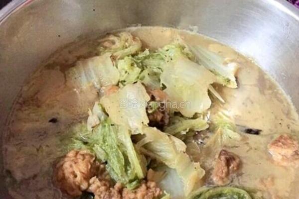 手撕白菜炖酥肉的做法图解7