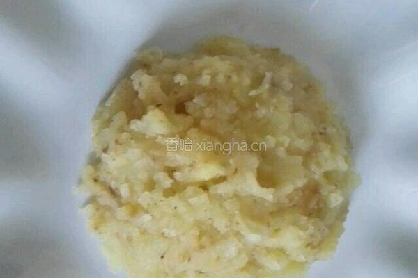 茄丁土豆泥配肉丁的做法图解3