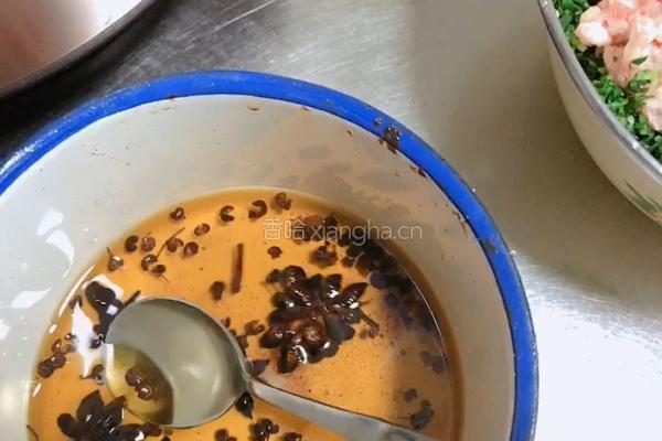 荠菜猪肉饺子-火龙果面的做法图解5