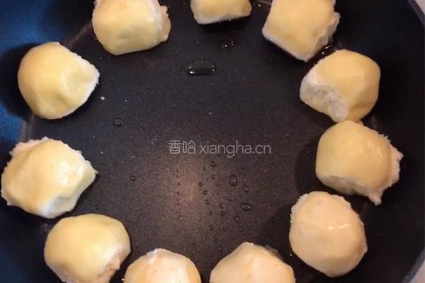 香煎黏豆包的做法图解3