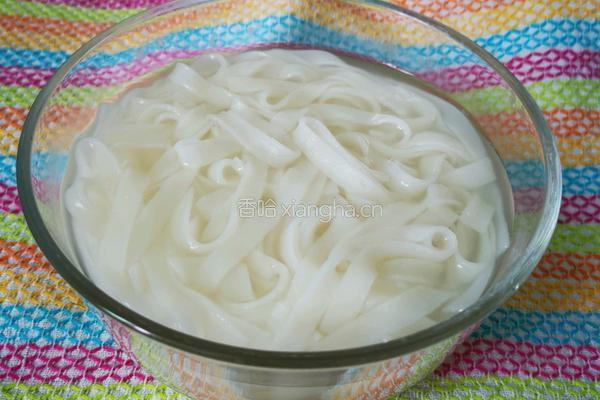 八分钟速食之微波炉煨河粉的做法图解6
