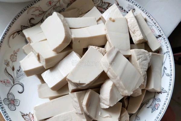 白菜豆腐丸子汤的做法图解3