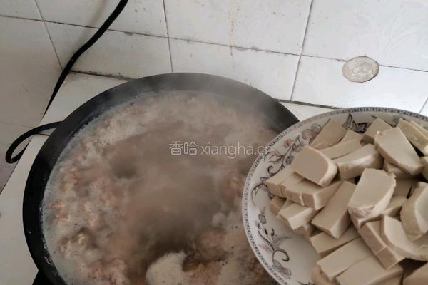白菜豆腐丸子汤的做法图解8