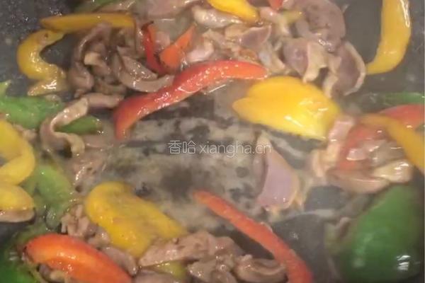 彩椒炒鸡杂的做法图解7