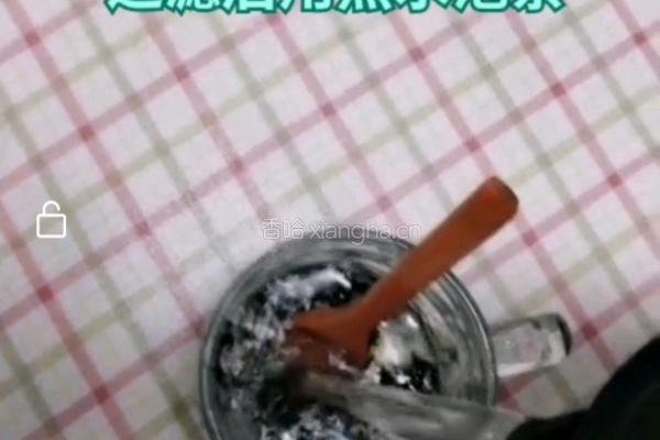 焦糖奶茶的做法图解2