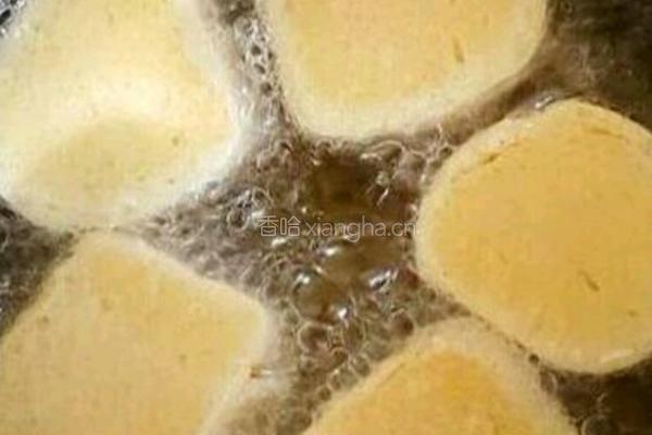 剩馒变美食的做法图解3