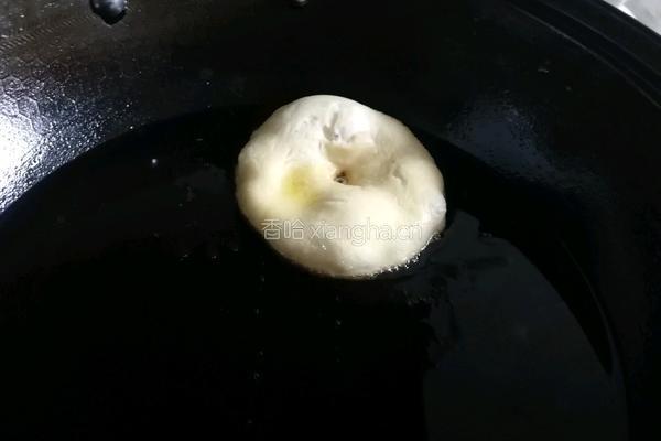 家常鸡蛋五香油饼的做法图解7