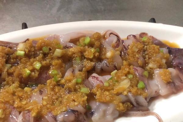 蒜蓉蒸鲜鱿鱼的做法图解8