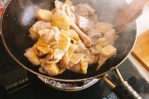 小鸡炖蘑菇的做法图解2