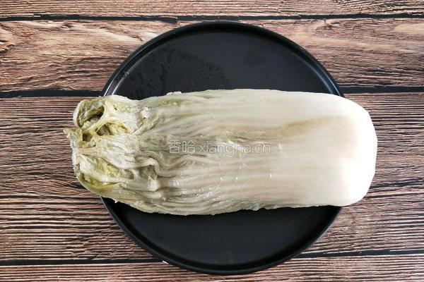 排骨炖酸菜的做法图解3