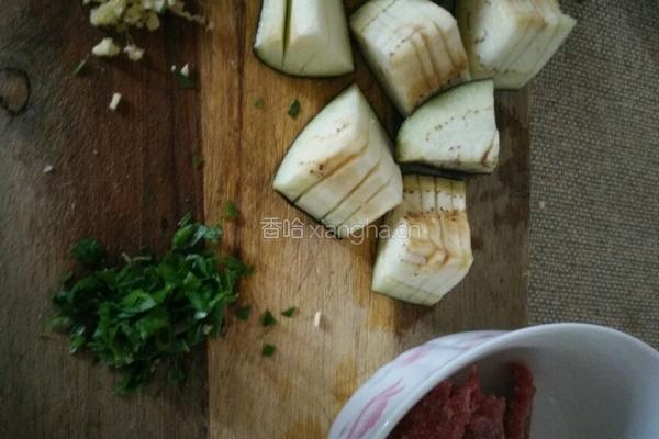 煎茄盒三明治的做法图解1