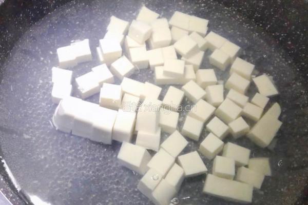 蟹黄豆腐的做法图解6