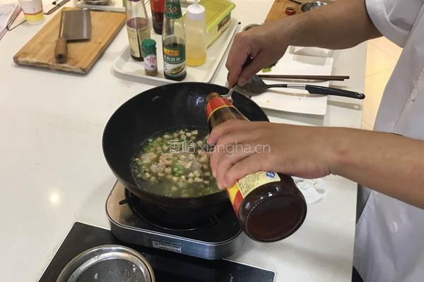 福建海鲜炒饭的做法图解9