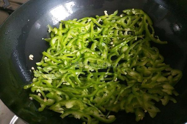 尖椒丝炒鸡蛋的做法图解9