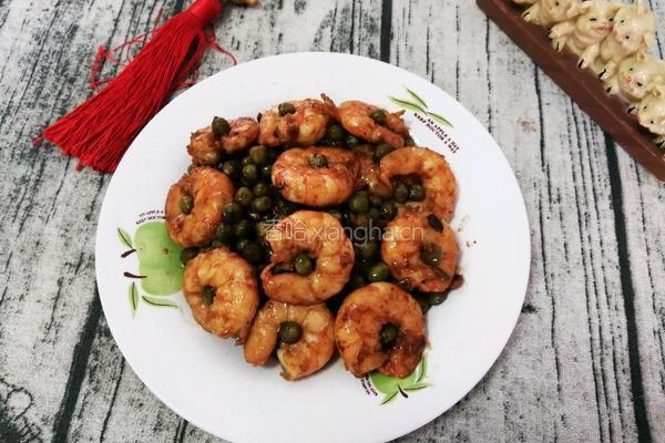 豌豆炒虾仁的做法图解9