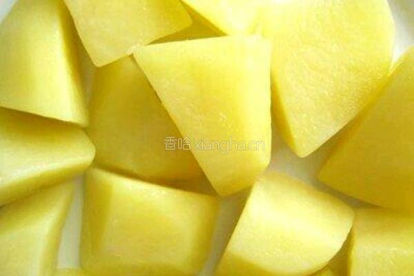拔丝土豆的做法图解2