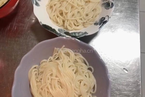 西红柿鸡蛋拌面的做法图解12