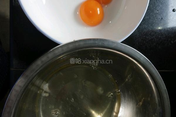 肉松蛋糕卷的做法图解1