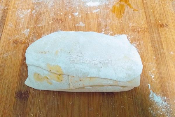芝麻盐千层饼的做法图解5