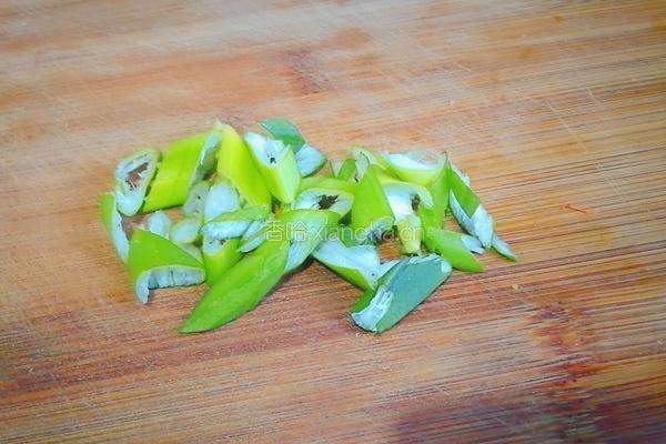 鸡蛋胡萝卜丝的做法图解4