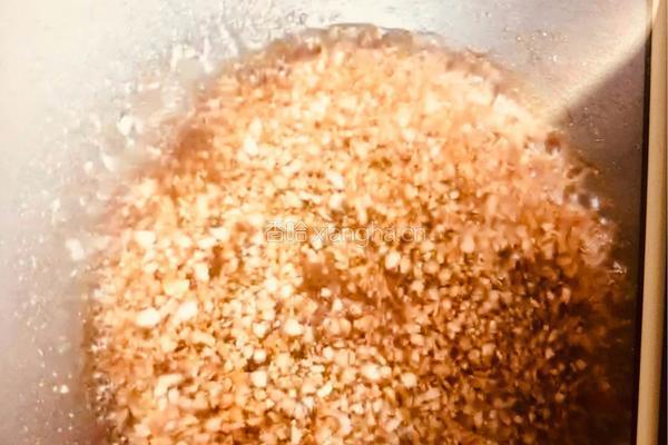 蒜蓉粉丝蒸虾的做法图解11