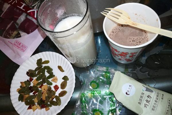葡萄干红枣豆花的做法图解2