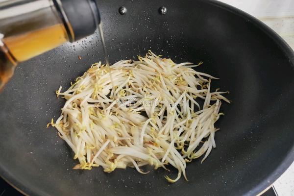 清炒豆芽的做法图解5