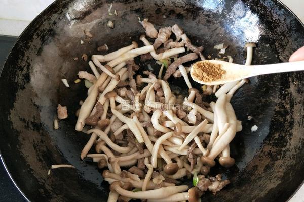 蟹味菇炒肉的做法图解14