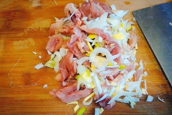 飘香肉饼的做法图解1