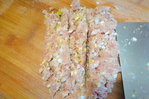 飘香肉饼的做法图解2