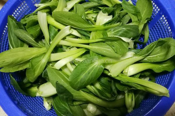 鲜虾香菇油菜的做法图解3