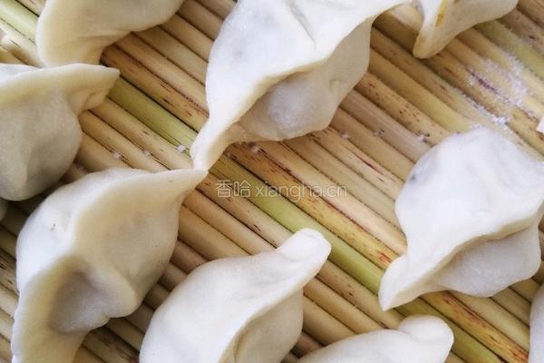 猪肉馅饺子的做法图解8