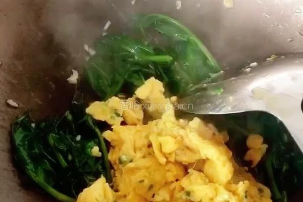 （正月十五闹元宵）豌豆尖炒鸡蛋的做法图解8
