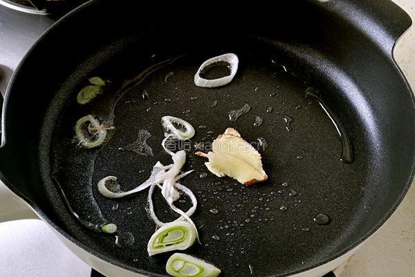 香菇蒸鸡的做法图解4